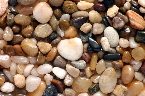 投資一條時產(chǎn)100噸的制砂機(jī)生產(chǎn)線需要多少錢？